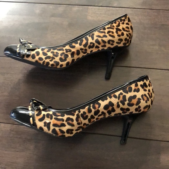 Alfani Leopard Print Heels/Pumps, Size 9.5 - Picture 3 of 8